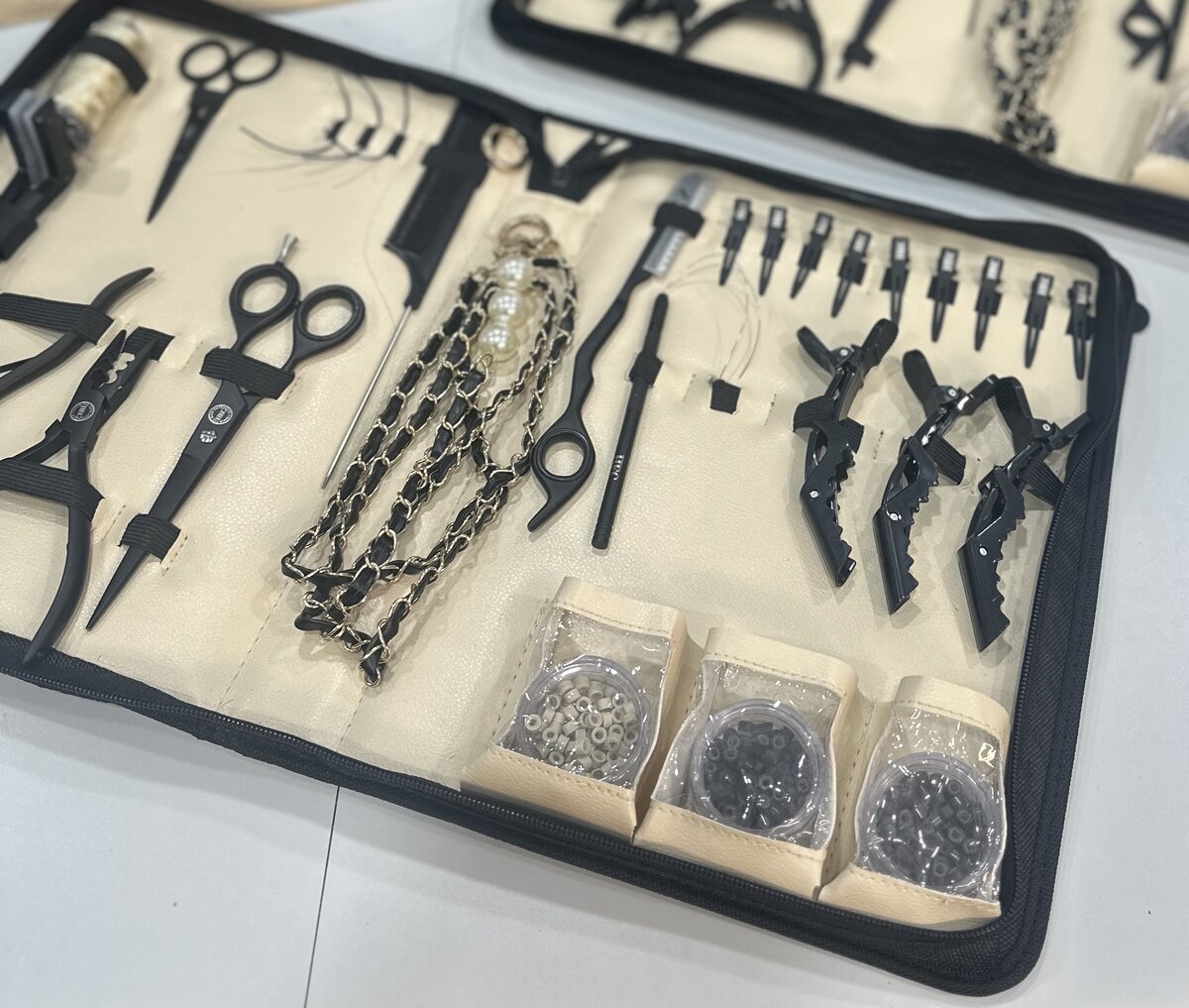 Luxury hair extension training kit